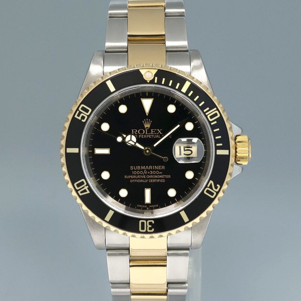 SALE! Men's Rolex Submariner Black Dial Gold Buckle! With Box and Hang Tag!!